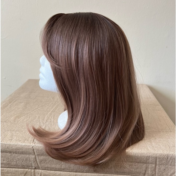 16” Natural Looking Short Straight Synthetic Heat Resistant Wig With Bangs - Picture 6 of 11